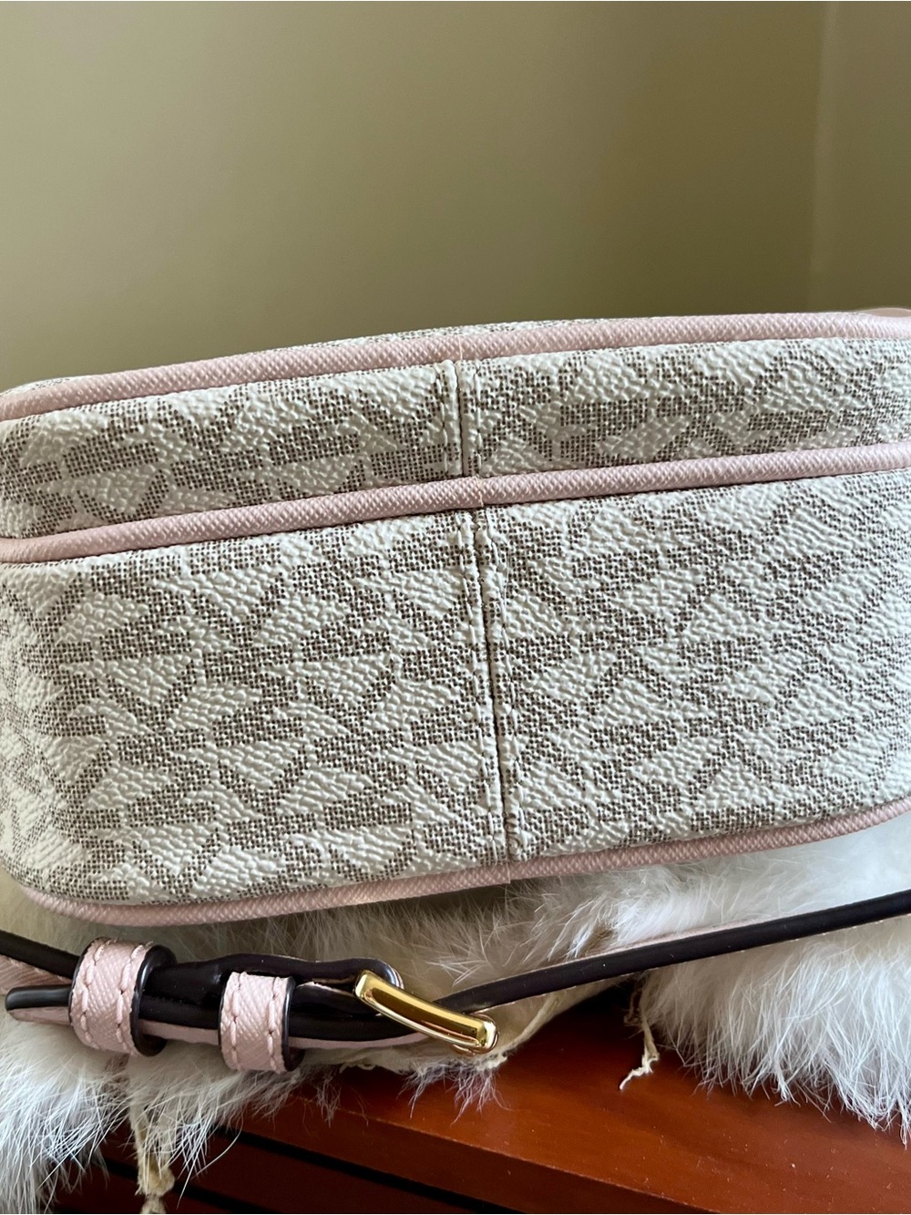 Michael Kors Jet Set Medium Logo Crossbody Bag - Picture 2 of 8